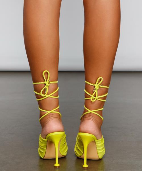 Queen Shoe Lime Wind