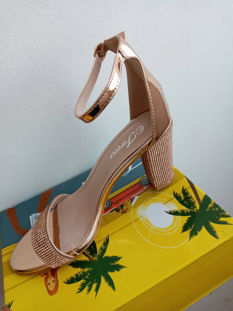 Rise Rose Gold Shoe