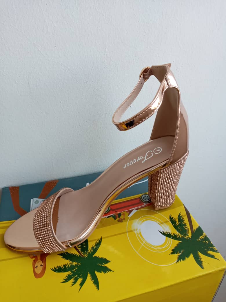 Rise Rose Gold Shoe